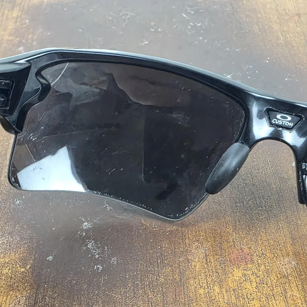 Oakley Flak 2.0 Sunglasses Mens One Size Black Gray Tinted Wrap Sport Frame